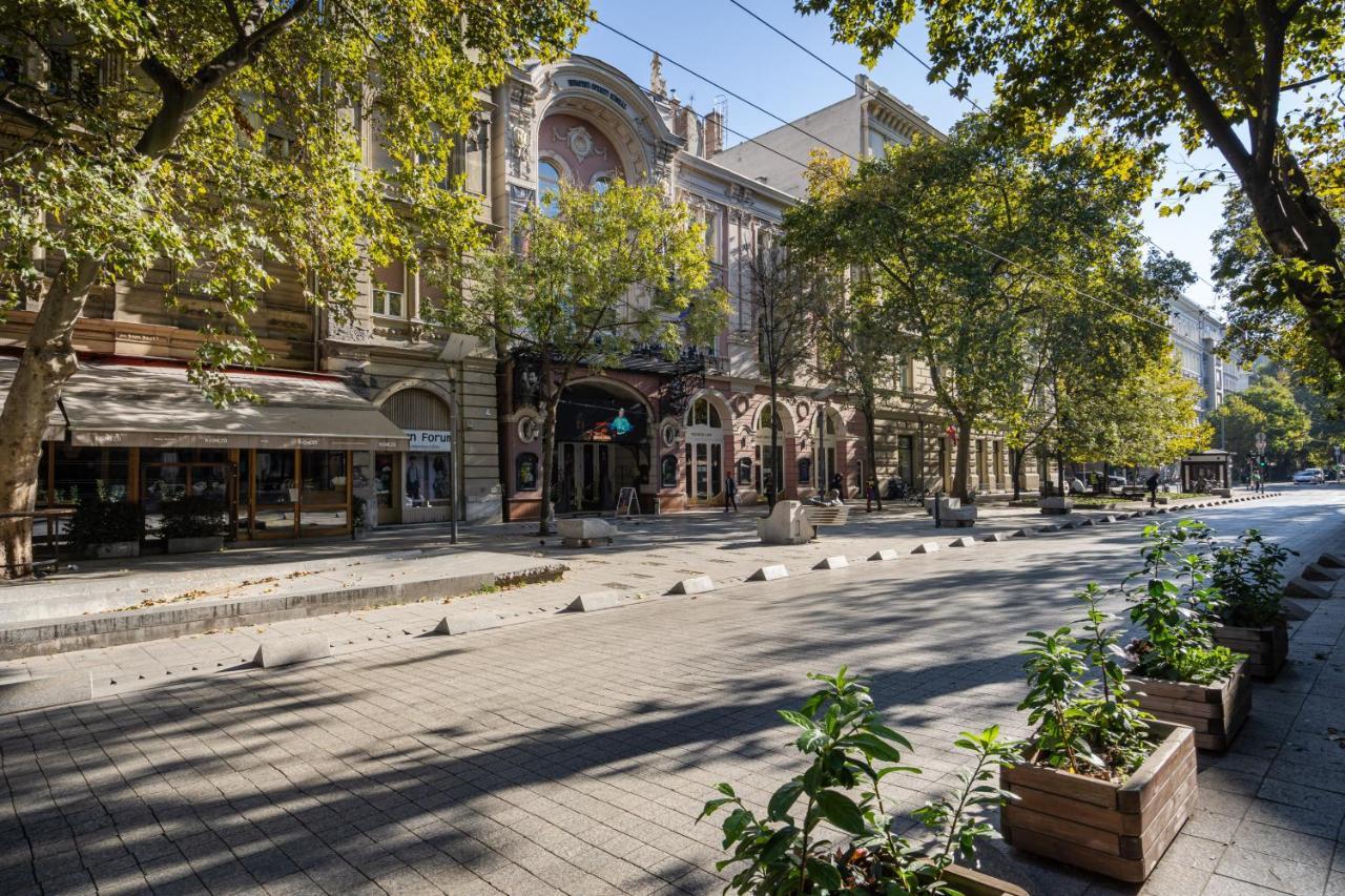 Premium Art Deco Apartment At Broadway // 4Bdr & 3Br Budapest Luaran gambar